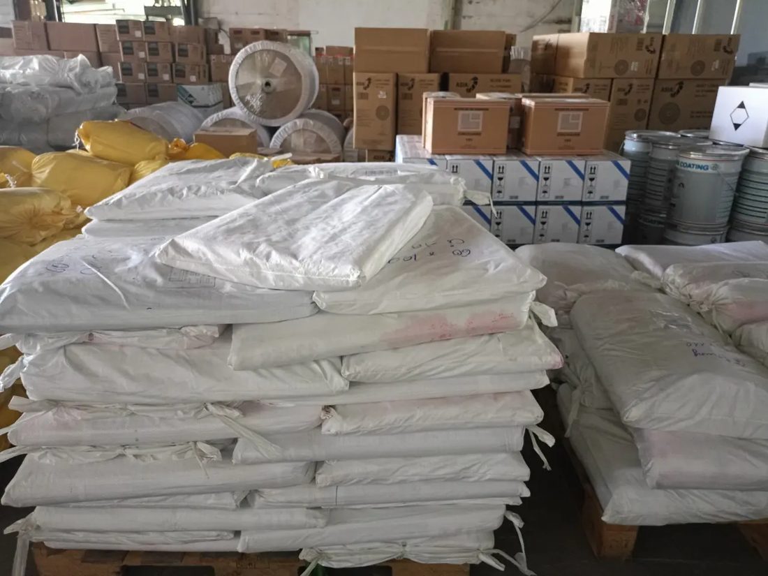 Bao nguyên liệu quấn màng xếp pallet